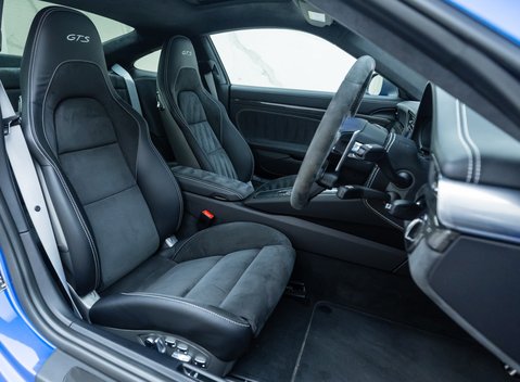 Porsche 911 Carrera 4 GTS (991.2) British Legends Edition 14