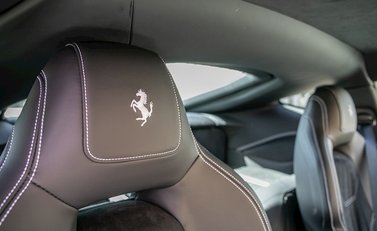 Ferrari F12 Berlinetta 19