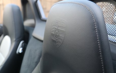 Porsche 718 Boxster PDK - Sports Exhaust, PDLS, Rev Camera and More 29