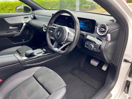 Mercedes-Benz A Class 1.3 A180 AMG Line (Premium 2) 7G-DCT Euro 6 (s/s) 5dr 13