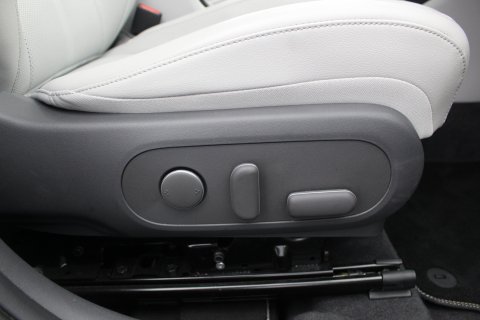 Hyundai KONA 5dr 1.6h-GDi Ultimate Petrol Hybrid DCT Automatic 26