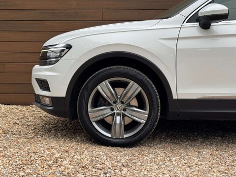 Volkswagen Tiguan 2.0 Tiguan SEL TDI BlueMotion Technology 4Motion Semi-Auto 4WD 5dr 12