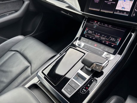 Audi Q7 TDI QUATTRO S LINE BLACK EDITION MHEV 37