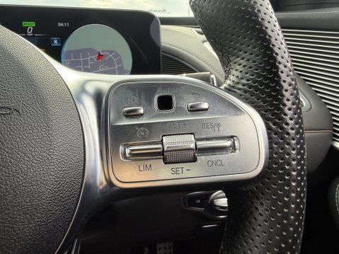 Mercedes-Benz EQC EQC 400 80kWh AMG Line SUV 5dr Electric Auto 4MATIC (408 ps) 37