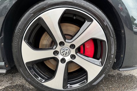 Volkswagen Golf GTI PERFORMANCE - FULL LEATHER - TWO OWNERS - ADAPTIVE CRUISE CONTROL 4