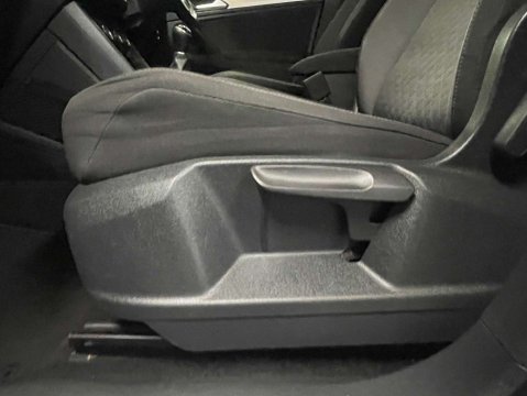 Volkswagen Tiguan 1.5 Tiguan Match TSi Evo 5dr 42