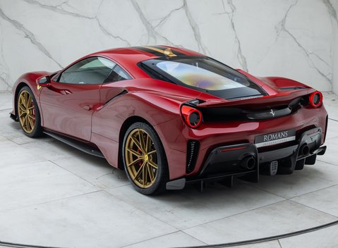 Ferrari 488 Pista 12
