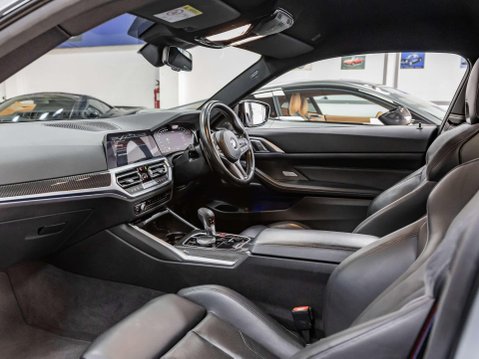 BMW M4 3.0 BiTurbo Competition Coupe 2dr Petrol Steptronic Euro 6 (s/s) (510 ps) 6
