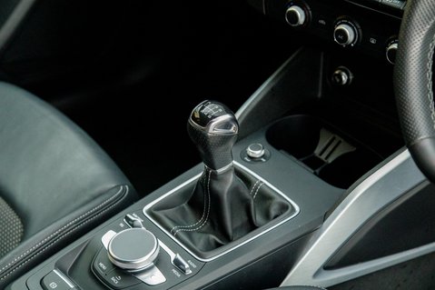 Audi Q2 TFSI BLACK EDITION 37