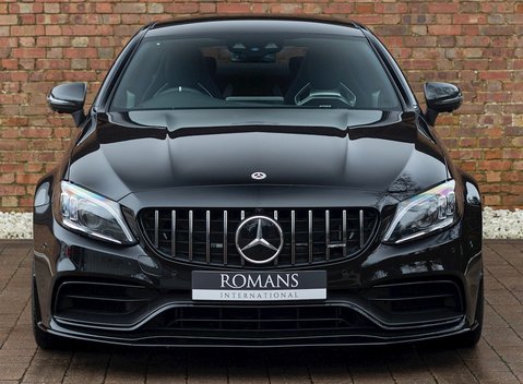 Mercedes-Benz C63 S Premium Plus 4