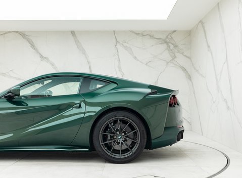 Ferrari 812 Superfast 37