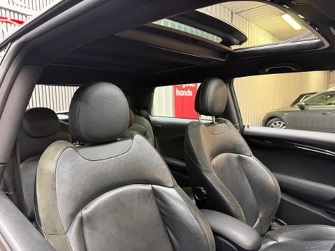 Mini Hatch 2.0 Cooper S Auto Euro 6 (s/s) 3dr 37