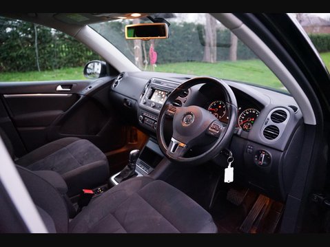 Volkswagen Tiguan 2.0 TDI BlueMotion Tech Match DSG 4WD Euro 5 (s/s) 5dr 16