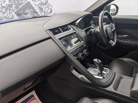 Jaguar E-Pace R-DYNAMIC HSE 14