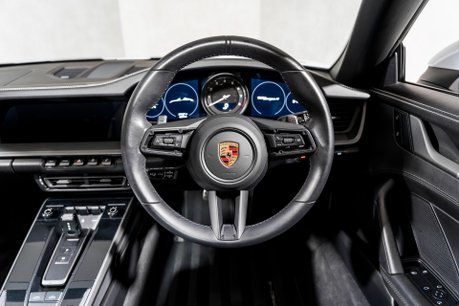 Porsche 911 TARGA 4 PDK. WARRANTY. ADAPTIVE CRUISE CONTROL. HEATED SEATS. HEATED WHEEL 28