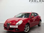 Alfa Romeo Giulietta 1.4 TB MultiAir Lusso Hatchback 5dr Petrol Manual Euro 5 (s/s) (170 bhp) 3