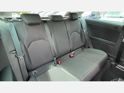 SEAT Leon 1.4 EcoTSI FR Technology Sport Coupe Euro 6 (s/s) 3dr 22