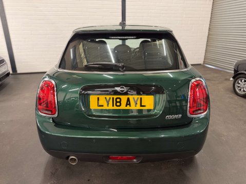 Mini Hatch 1.5 Cooper Auto 5dr 11