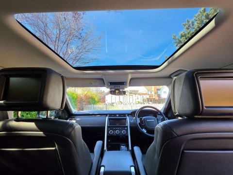 Land Rover Discovery 3.0 Discovery Luxury HSE SD6 Auto 4WD 5dr 4