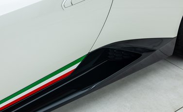 Lamborghini Huracan Spyder LP640-4 Performante 36