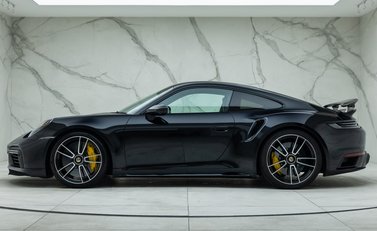 Porsche 911 Turbo S (992) 5