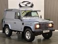 Land Rover Defender 2.4 TDCi Hard Top SUV 4WD SWB Euro 4 3dr 45