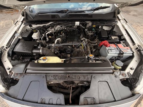 Nissan Navara DCI VISIA 4X4 SHR KCB 36