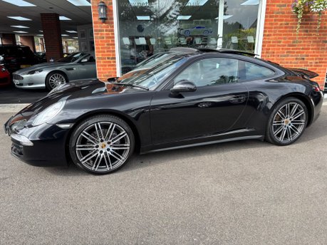Porsche 911 3.4 991 Carrera 4 Black Edition Coupe 2dr Petrol PDK 4WD Euro 6 (350ps) 9