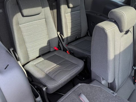 Ford Tourneo Connect 1.5 TDCi 120 Titanium 5dr 37