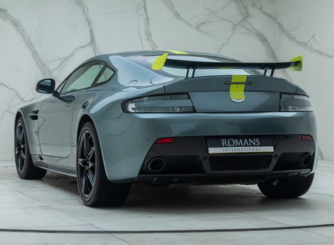 Aston Martin V8 Vantage AMR 10