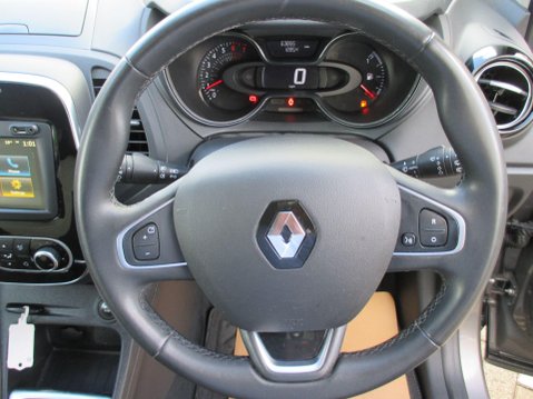 Renault Captur 0.9 TCe ENERGY Iconic Euro 6 (s/s) 5dr 18