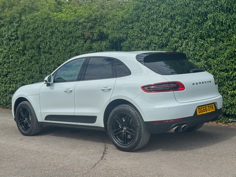 Porsche Macan 3.0 V6 S SUV 5dr Petrol PDK 4WD Euro 6 (s/s) (340 ps) 8