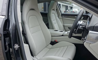 Porsche Panamera Turbo 15