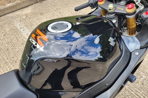Suzuki GSX-R GSX-R 1000 Limited Black 23