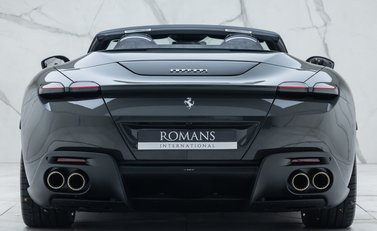 Ferrari Roma SPIDER 11