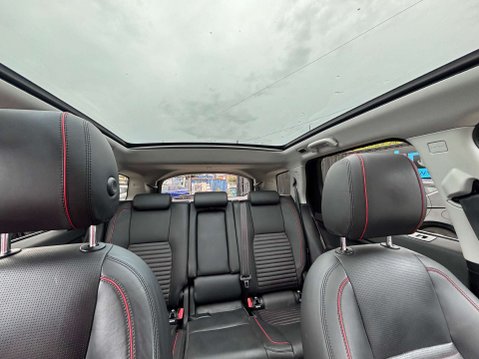 Land Rover Discovery Sport 2.0 TD4 HSE Dynamic Lux SUV 5dr Diesel Auto 4WD Euro 6 (s/s) (180 ps) 30