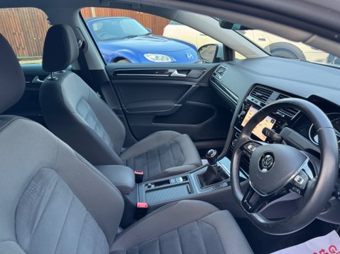 Volkswagen Golf GT TDI BLUEMOTION TECHNOLOGY 18