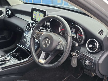 Mercedes-Benz C Class 2.1 C220 BlueTEC Sport Saloon 4dr Diesel G-Tronic+ Euro 6 (s/s) (170 ps) 39