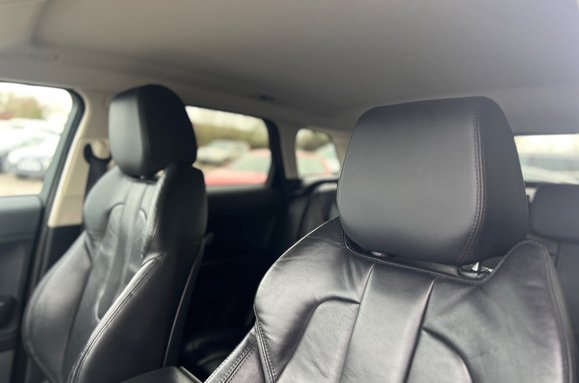 Land Rover Range Rover Evoque 2.2 SD4 PURE TECH AUTO 24