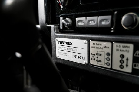 Land Rover Defender 90 TD XS STATION WAGON. TWISTED EDITION. TWISTED UPGRADES. HEATED SEATS. 30