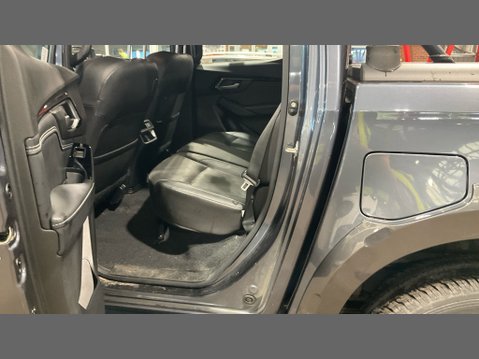 Isuzu D-Max V-Cross | Auto | 1.9 LT | Double Cab | Sensors | Camera | EURO 6 | NO VAT 8