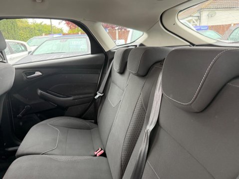 Ford Focus 1.6 TDCi Zetec Euro 5 (s/s) 5dr 22