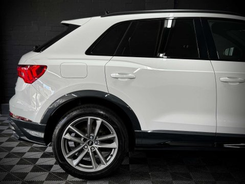 Audi Q3 2.0 Q3 Black Edition 35 TDI Semi-Auto 5dr 15