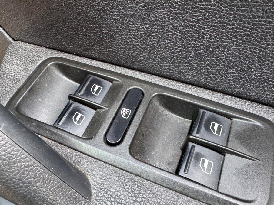 2016 Skoda Yeti — image 28