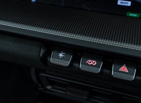 Porsche 911 Targa 4 GTS (992) 26