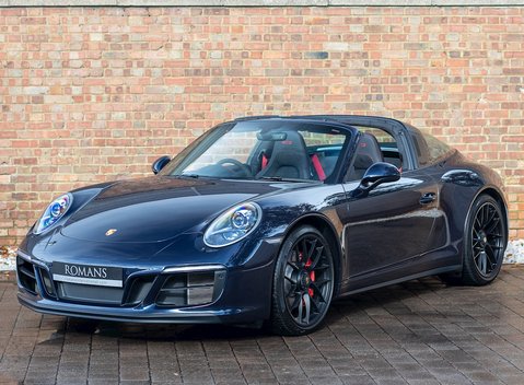 Porsche 911 Targa 4 GTS (991.2) 6