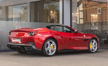 Ferrari Portofino 4