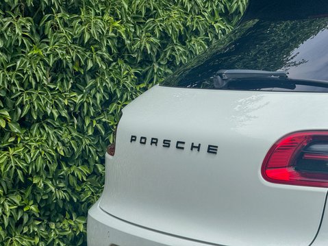 Porsche Macan 3.0 V6 S SUV 5dr Petrol PDK 4WD Euro 6 (s/s) (340 ps) 5