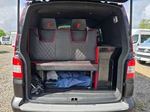 Volkswagen Campervan 14