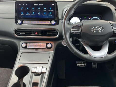 Hyundai KONA PREMIUM 3